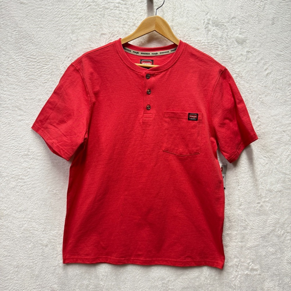 Wrangler Henley Tee Shirt Workwear Choice Pocket Men Medium Dark Pink Relax Fit